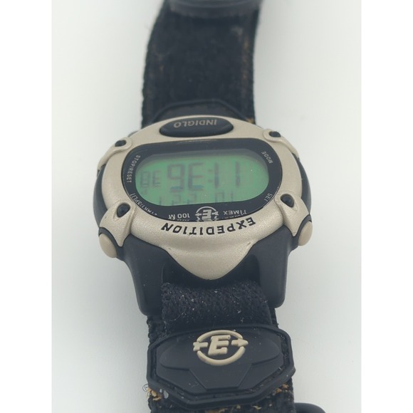 Timex Expedition 100m Women's Digital Watch - New Battery - 33mm - Picture 7 of 7